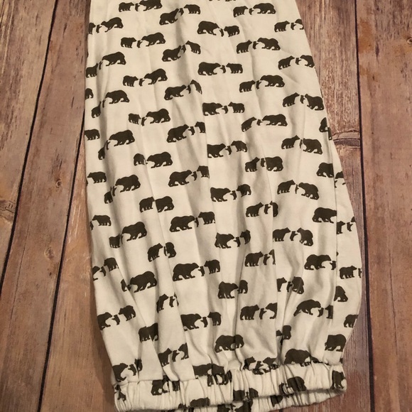 Kate Quinn bear nightgown